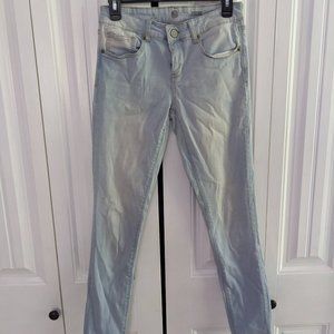 SO Light Wash Jegging Jeans Juniors Size 9